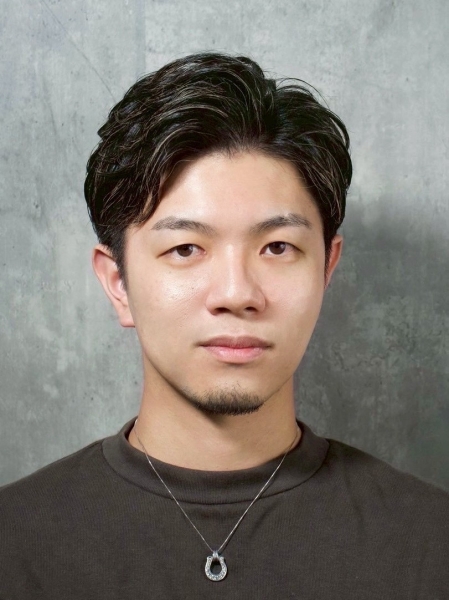 清潔感を守る大人のビジネスパーマ