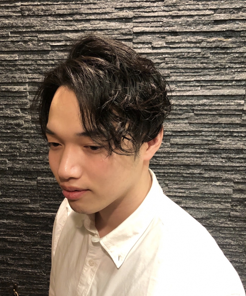 ゆるめスパイラルパーマ ヒロ銀座 赤坂 バーバー パーマ ヘアカタログ 高級理容室 床屋 ヒロ銀座ヘアーサロン