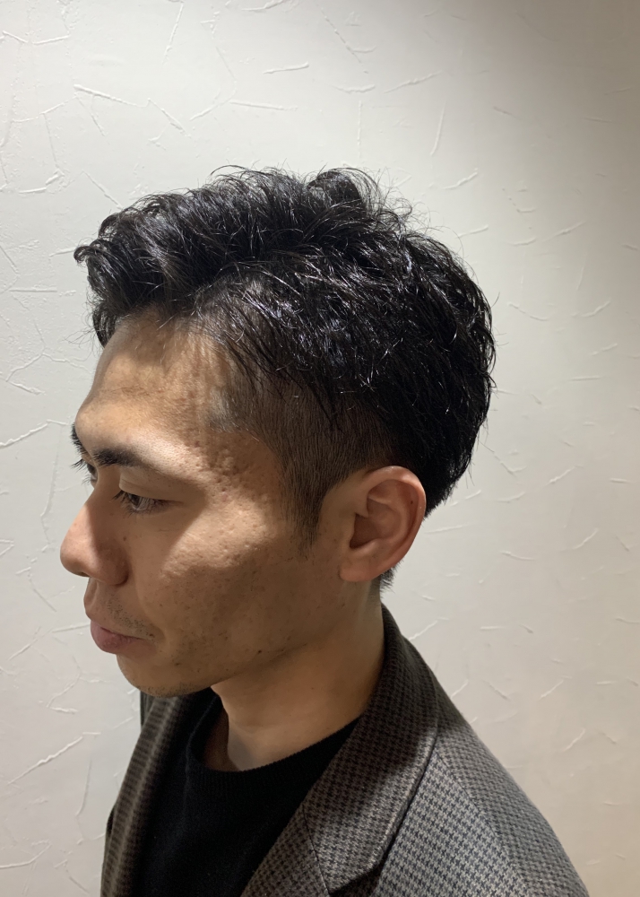 ツーブロック×七三×アイロンパーマ｜ヘアカタログ｜高級理容室 床屋 ヒロ銀座ヘアーサロン