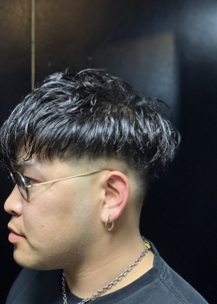 スキンフェード×パーマスタイル｜ヘアカタログ｜高級理容室 床屋 ヒロ銀座ヘアーサロン