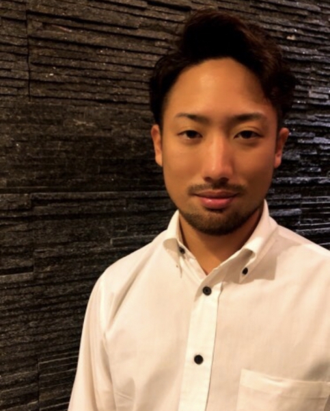 スタッフ紹介1