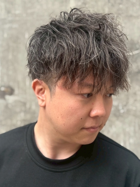 無造作なのに計算されてる。大人の束感ショート