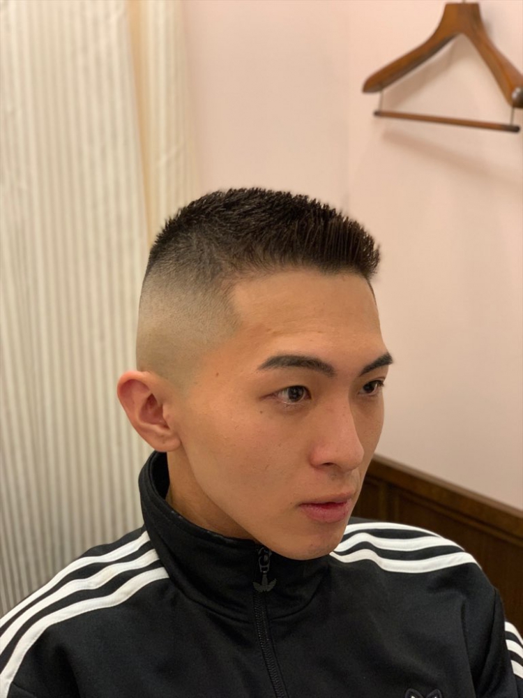 フラットトップ スキンフェード ヘアカタログ 高級理容室 床屋 ヒロ銀座ヘアーサロン