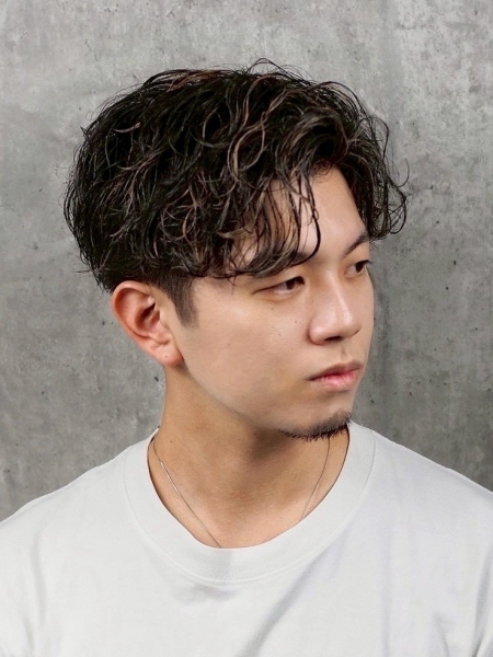 冬でも扱いやすい大人メンズパーマ