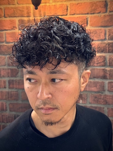 強めカールパーマ