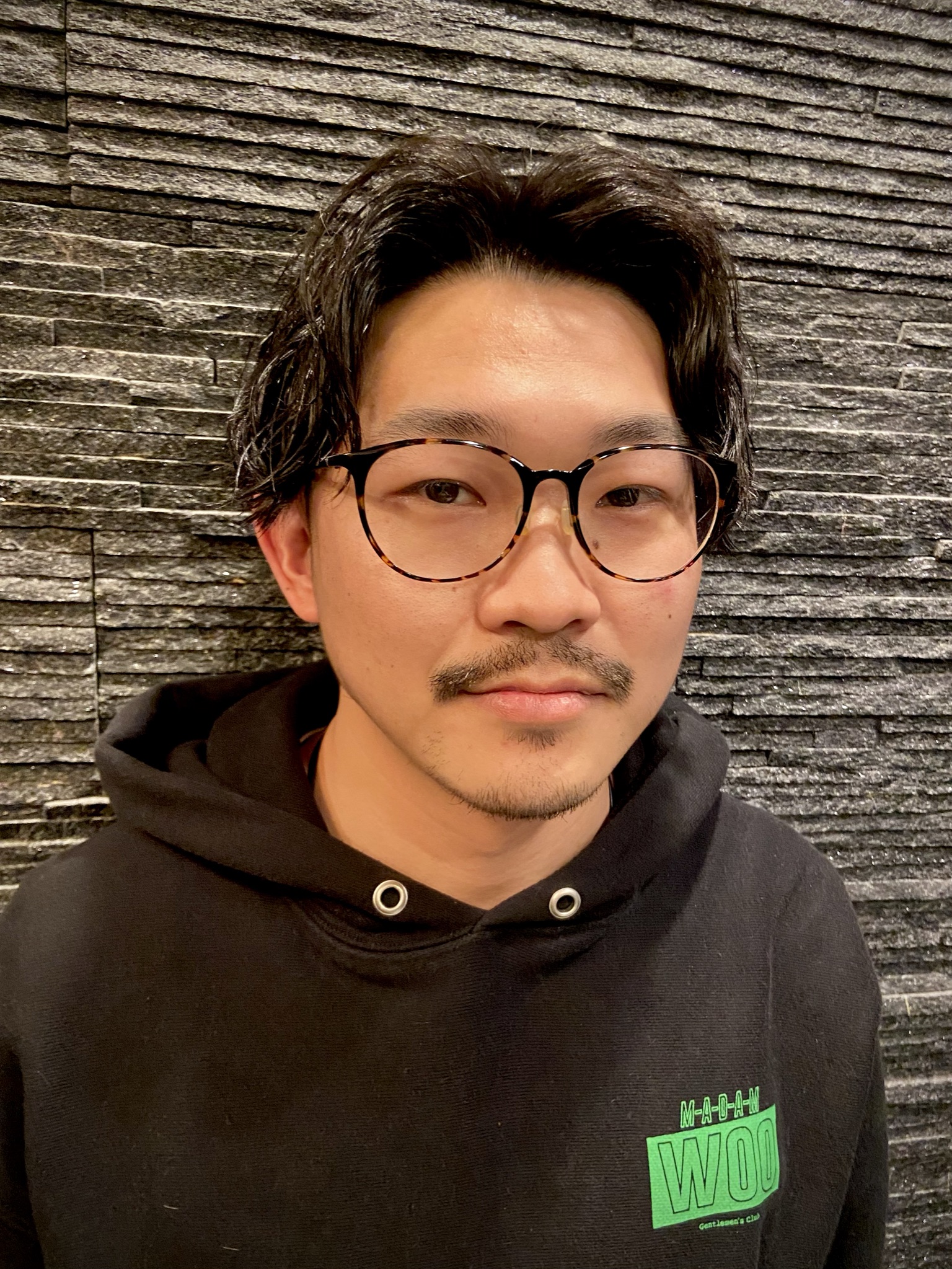 メガネに似合うヘアスタイル５選 ブログ Premium Barber 表参道 高級理容室 床屋 ヒロ銀座ヘアーサロン