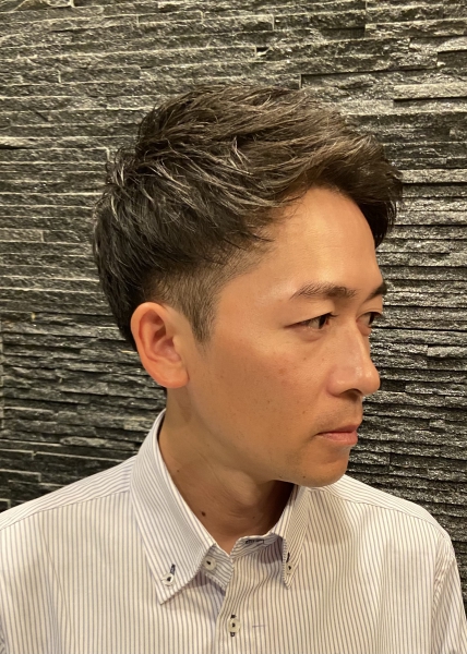 アップバングショートスタイル