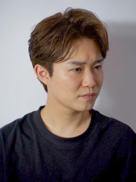 中分設計打造清爽有型的上班族髮型