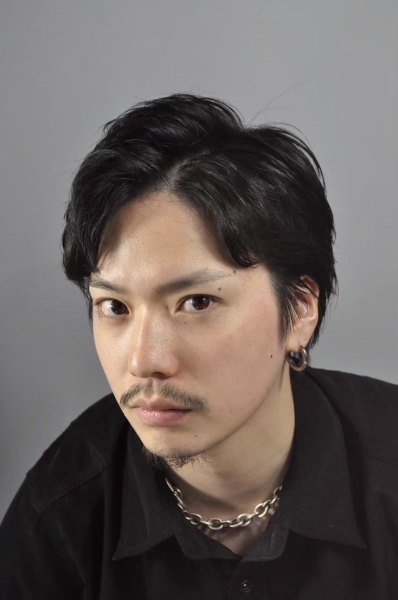 不推高也能乾淨俐落的自然中分造型