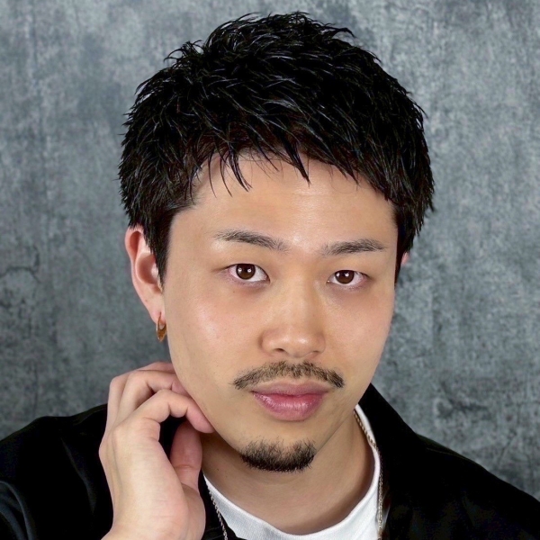 大人が選ぶ爽やかスパイキーショート
