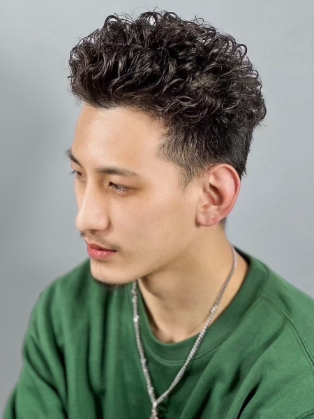 成熟男士也愛的灌籃高手風短髮燙