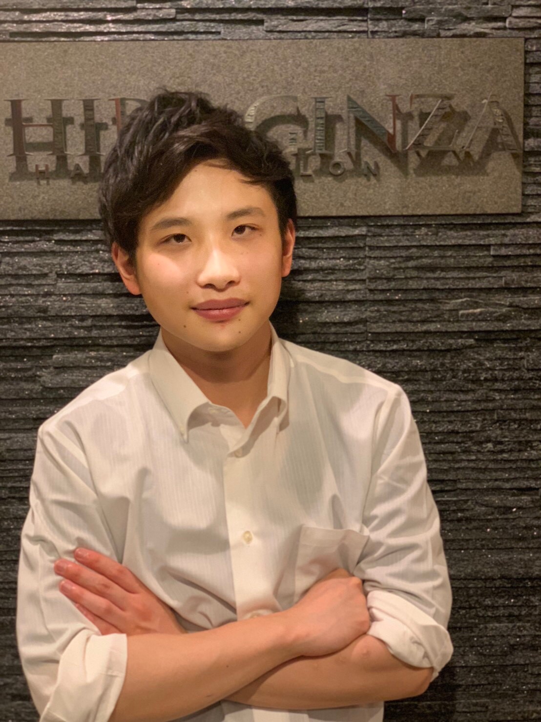 スタッフ紹介パート2 ブログ Hiro Ginza 神田店 高級理容室 床屋 ヒロ銀座ヘアーサロン スタッフ紹介パート2 ブログ Hiro Ginza 神田店 高級理容室 床屋 ヒロ銀座ヘアーサロン
