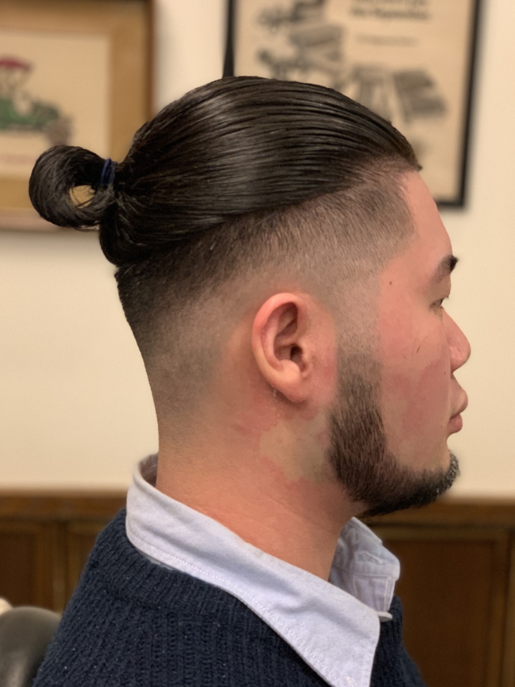 スキンフェード マンバンスタイル ヘアカタログ 高級理容室 床屋 ヒロ銀座ヘアーサロン スキンフェード マンバンスタイル ヘアカタログ 高級理容室 床屋 ヒロ銀座ヘアーサロン
