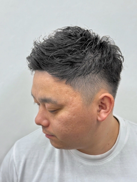 12月の好印象は髪型から。30代に似合うローフェード特集