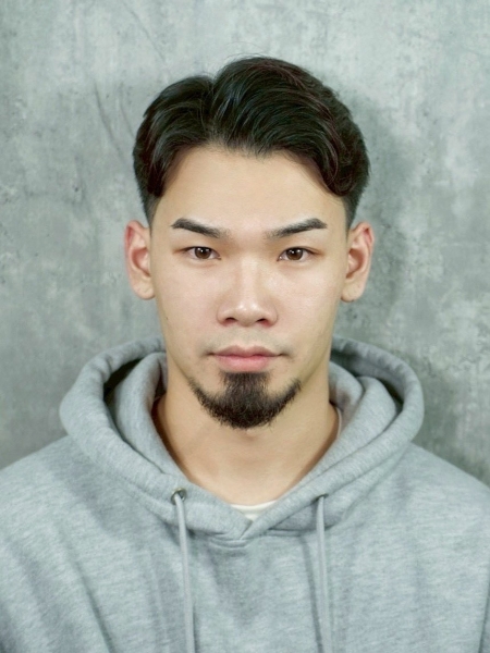 秋の好印象を作る！20代メンズのアップバングショート