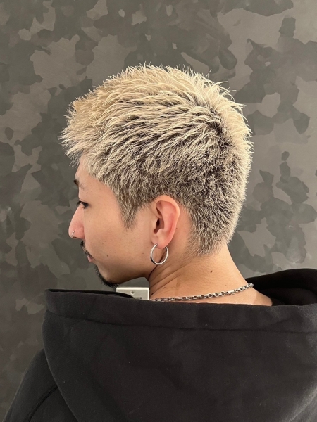 清潔感と色気！大人ツーブロックパーマ