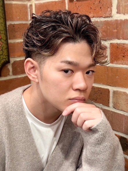 12月の勝負服は髪型で決める！【波巻きパーマ】で差をつける