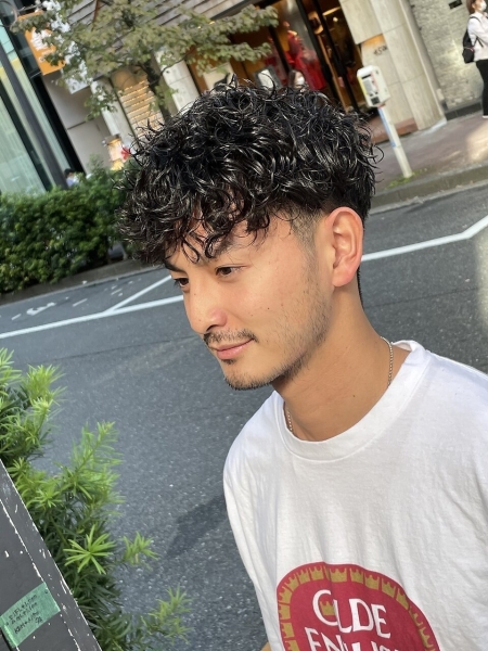 無造作スパイラルで作る大人の抜け感ヘア