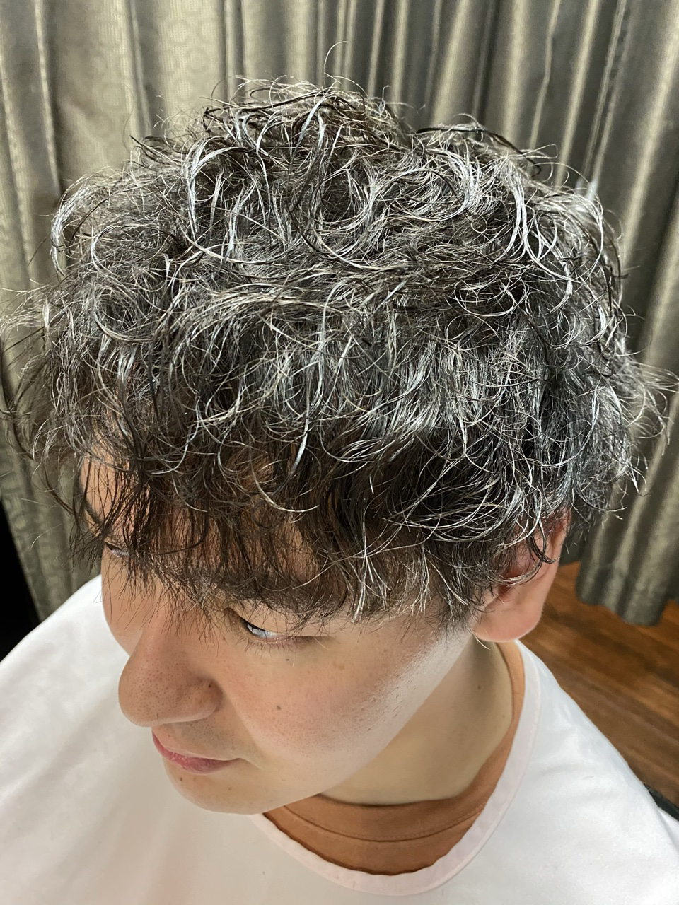 スパイラルパーマとツイストスパイラルパーマの違い ブログ Barbershop 大宮店 高級理容室 床屋 ヒロ銀座ヘアーサロン