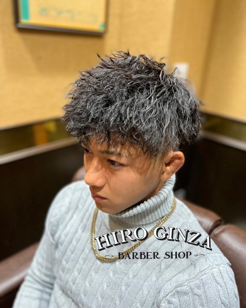 ショートツイストパーマ 大宮 バーバー メンズパーマ ヘアカタログ 高級理容室 床屋 ヒロ銀座ヘアーサロン