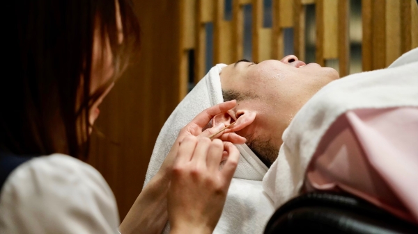 男の清潔感が上がる極上耳掃除