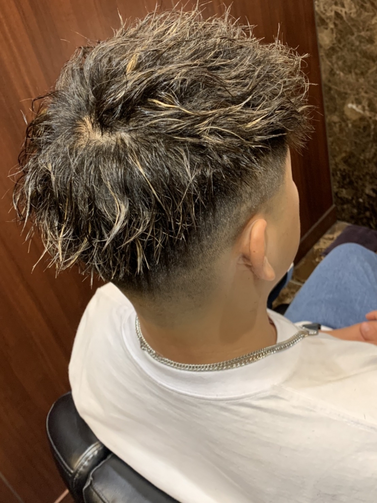 ハイトーンメッシュ ツイスト スキンフェード ヘアカタログ 高級理容室 床屋 ヒロ銀座ヘアーサロン ハイトーンメッシュ ツイスト スキンフェード ヘアカタログ 高級理容室 床屋 ヒロ銀座ヘアーサロン