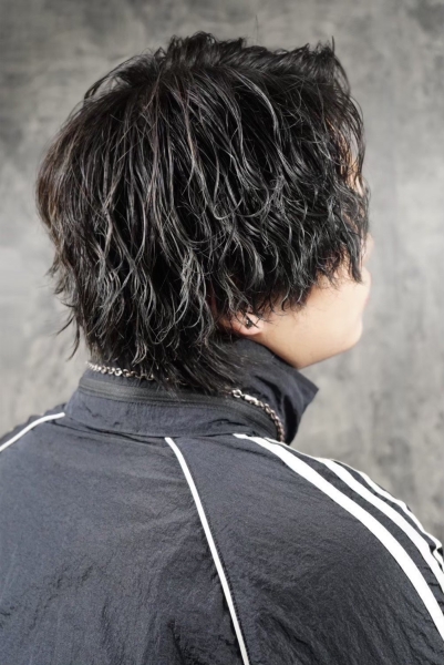 一気に垢抜けるツイストスパイラルパーマ