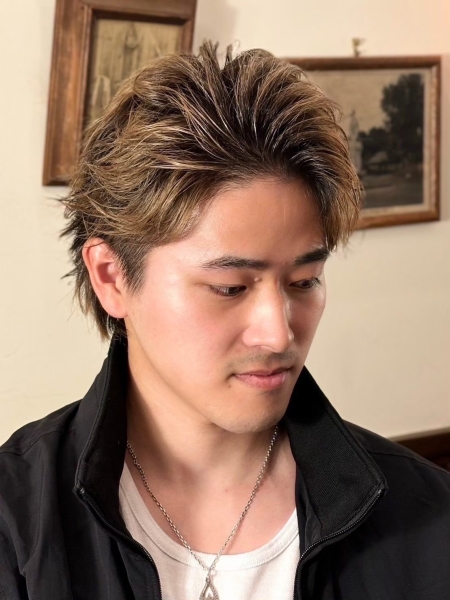 ツーブロック×ウルフかき上げで爽快な印象