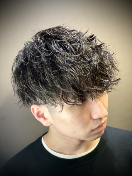 モテヘアツイストスパイラルパーマ