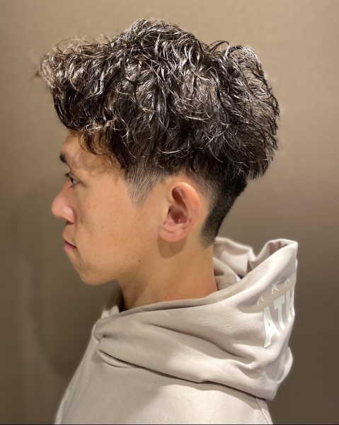 立体感と動きで魅せるスパイラルパーマ