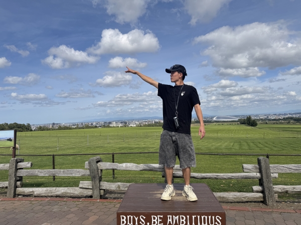 Boys, be ambitious