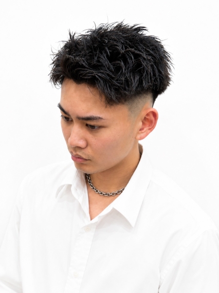 【109位：【大人の無骨さと色気】強めのリッジで汗・湿気を完全克服！大人の波巻きスパイラルパーマ】