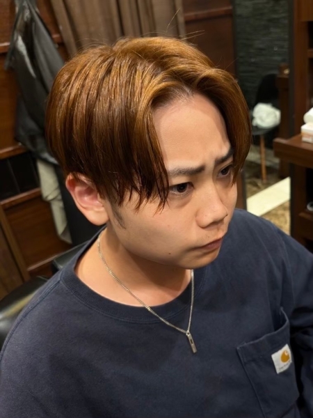 ブラウンカラーでつくる柔らかく落ち着いたメンズスタイル