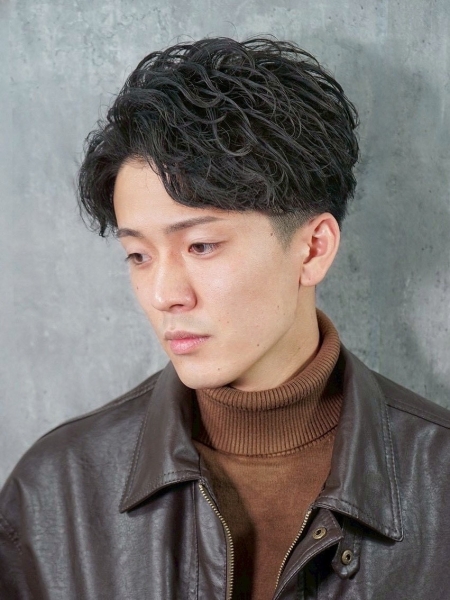 大人の余裕を引き出す、ニュアンスウェーブマッシュ