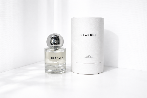 自然に香る大人の選択 LOA BLANCHE