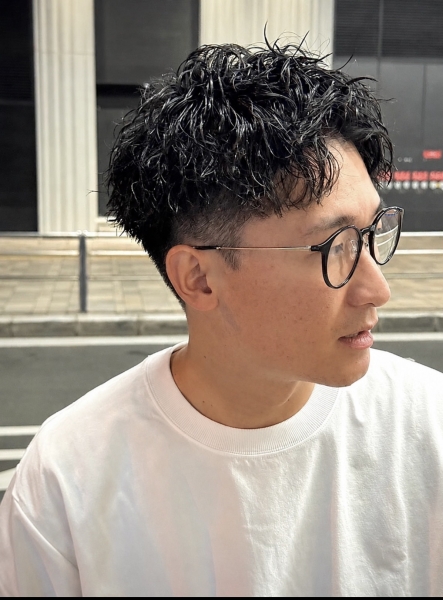 刈り上げショートパーマ