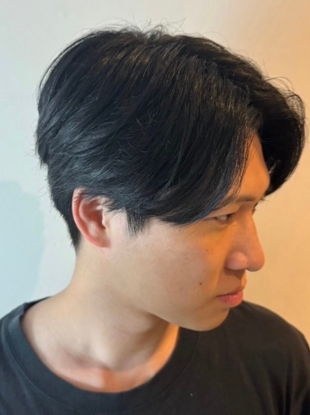 刈り上げないセンターパート