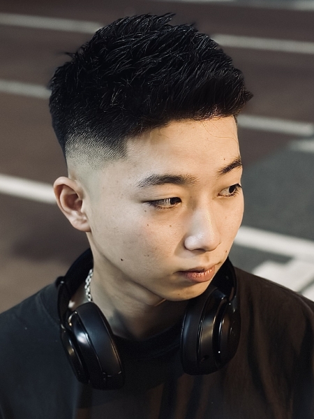 冬でもスッキリ決まるスキンフェード