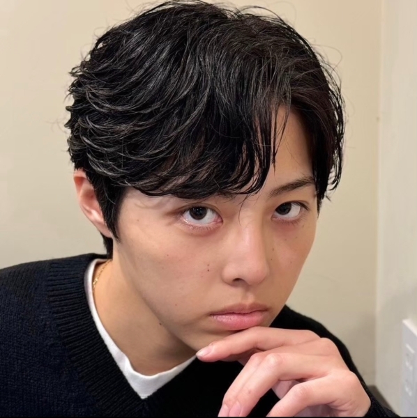 秋の好印象は"ナチュラルパーマ"で決まる