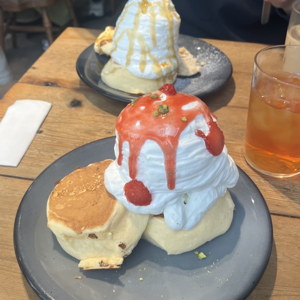池袋でふわふわパンケーキ食べてきました！