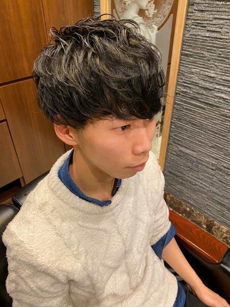 ゆるスパイラルパーマ ヘアカタログ 高級理容室 床屋 ヒロ銀座ヘアーサロン