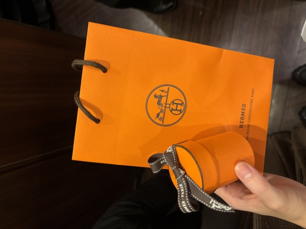 お店のスタッフから贈り物