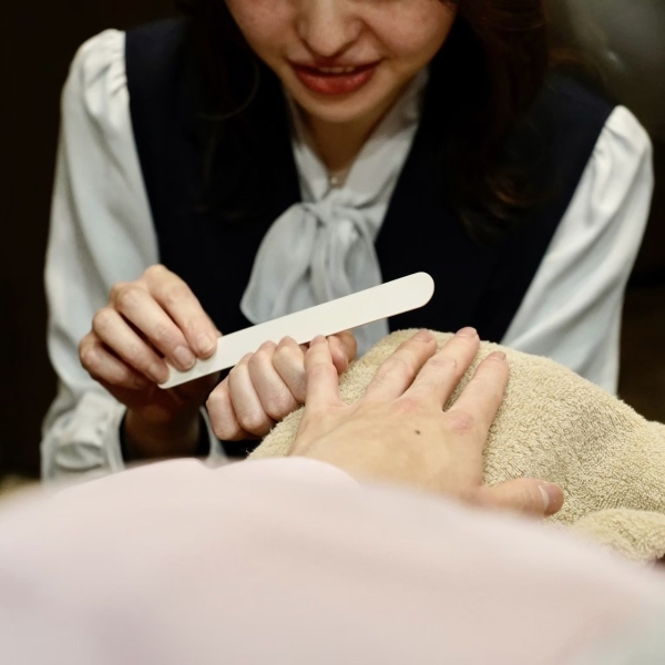 ネイルは男も標準装備