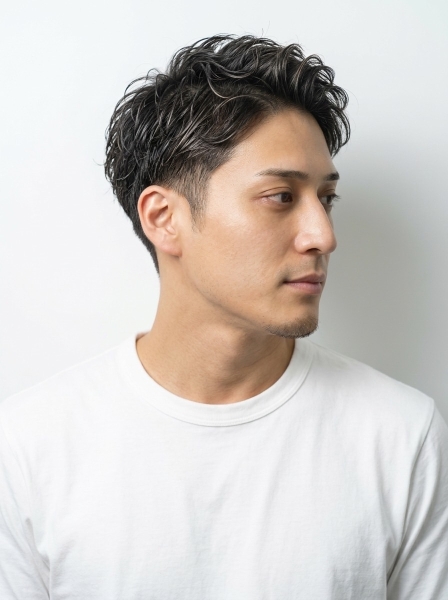 ビジネスマン　大人　ショート　スッキリヘア