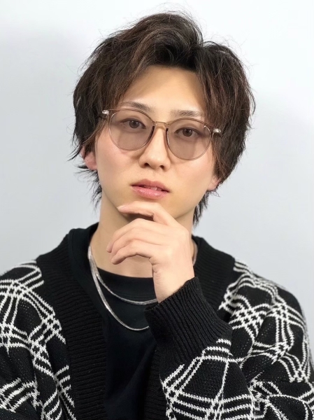 アップバングマッシュウルフ