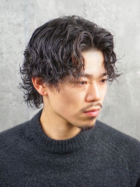 波巻きパーマで名古屋の男を格上げ！