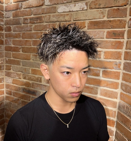 仙台　スキンフェード　ツイストパーマ