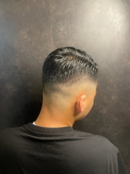 フェードカット