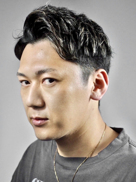 朝5分で完成！忙しいビジネスマンのための時短パーマ