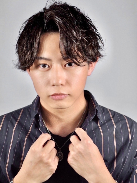 40代男性に人気！自然に若々しく見せるボリューム補正パーマ